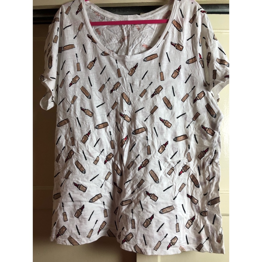 Plus size makeup top from lane Bryant